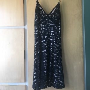 Black lace sleeveless dress